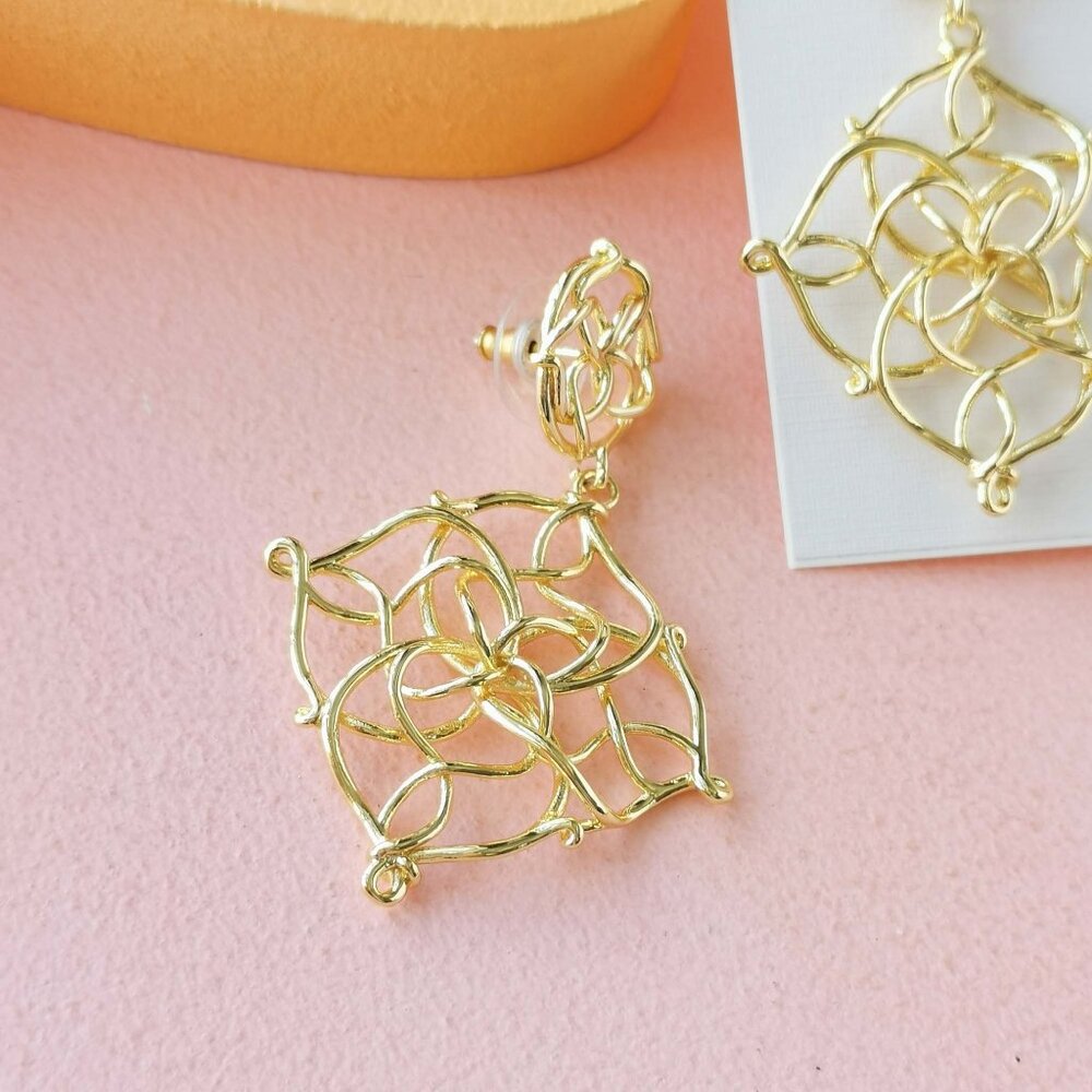 Kendra Scott - Kelly Gold Statement Earrings - NEW - Picture 2 of 3
